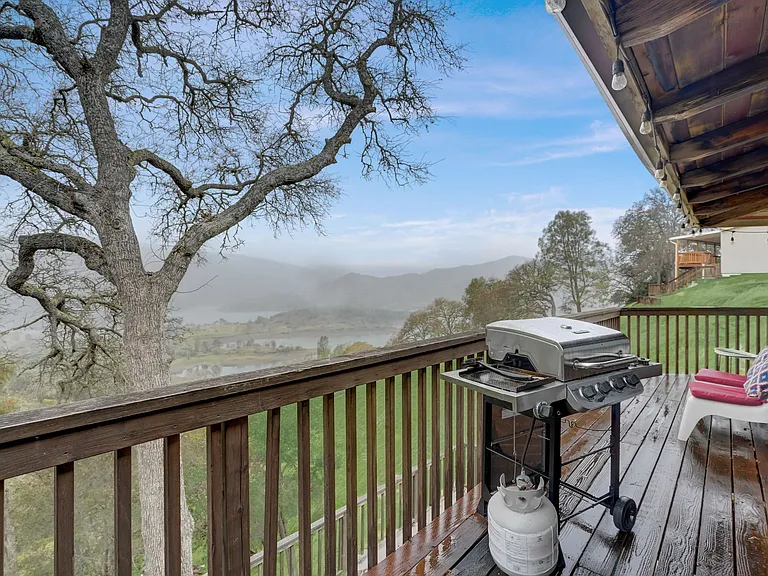 1361 Steele Canyon Rd — Photo 9
