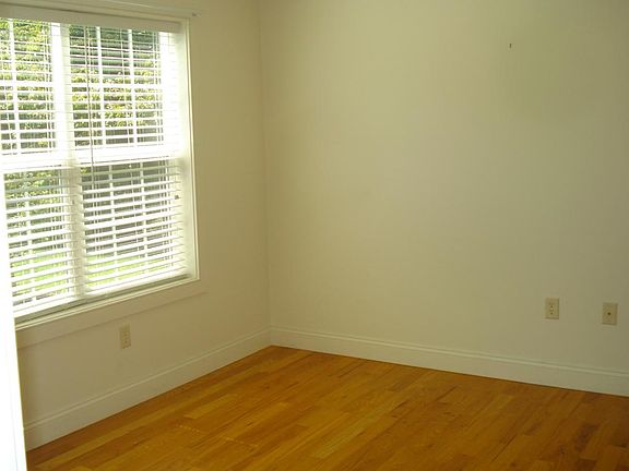 First Floor Bedroom/ Office