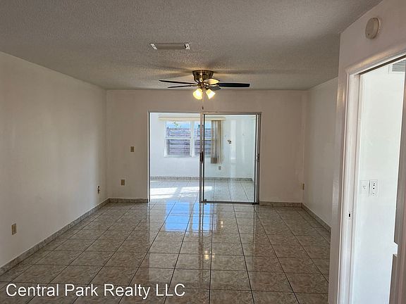 5th image of 1629 Oak View Dr