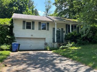 94 Fieldbrook Rd, Middletown, CT 06457