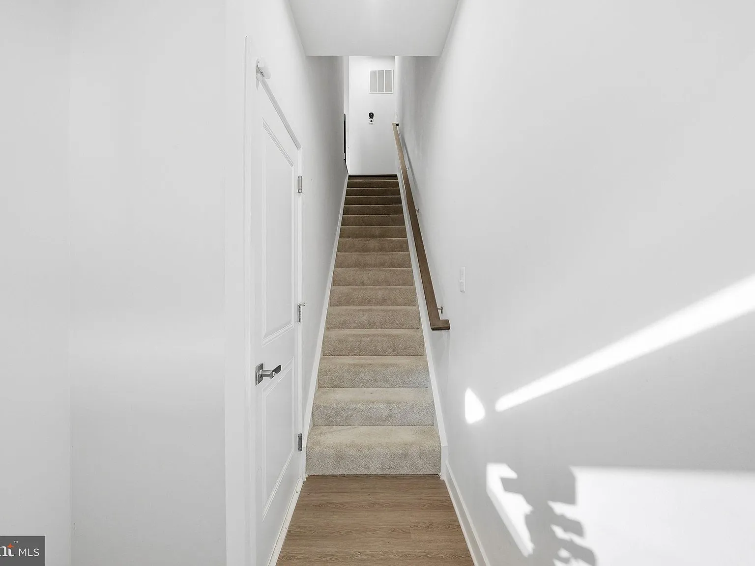 3 bed, 3.5 bath, 1736 sqft, $3,500 — Photo 3