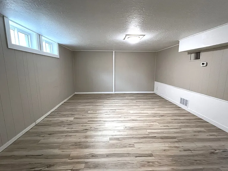 Cleveland Duplex — Photo 9