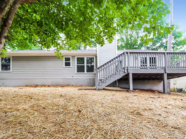 235 Grayland Creek Dr — Photo 15