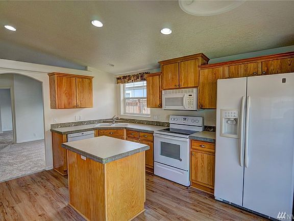 3rd image of 9918 195th Street Ct E #20
