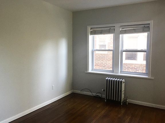 3rd image of 74 Grant Ave #1L