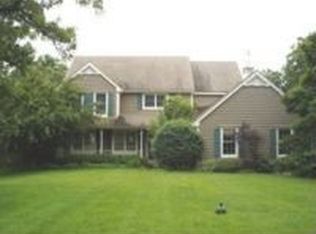 6229 Ojibwa Ln, McHenry, IL 60050