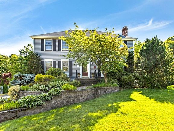 2nd image of 35 Benevento Cir