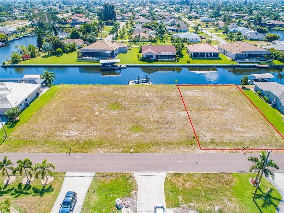1st image of 4303 SW 25th Pl