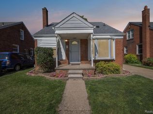 14592 Warwick Ave, Allen Park, MI 48101