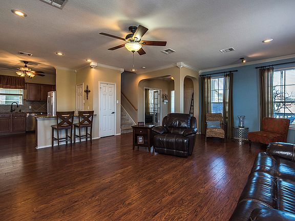 5th image of 1501 Big Bend Dr