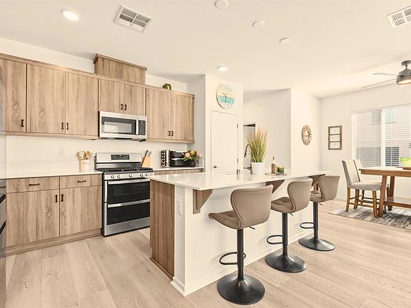 2nd image of 359 Sweet Pl