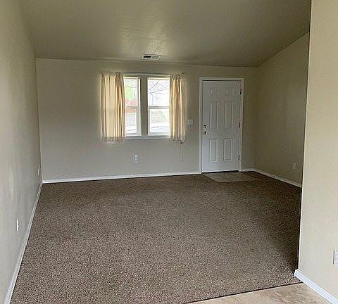 4th image of 478 Callahan Dr