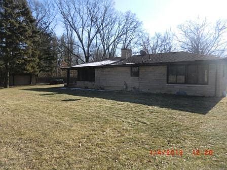 5th image of 3790 E 33rd Ave