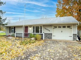 70934 Montezuma Trl, Nappanee, IN 46550