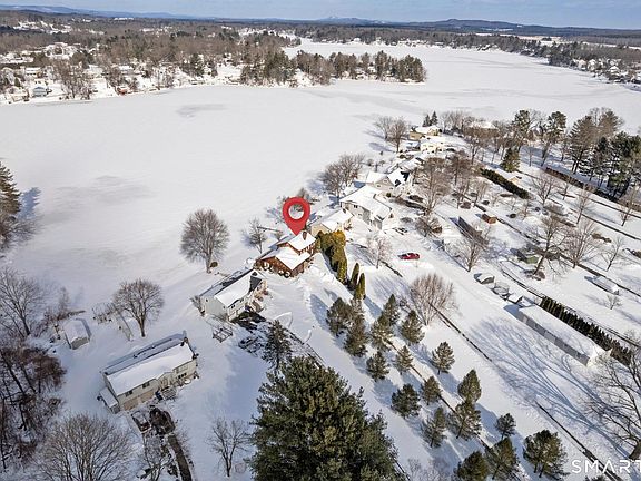 2nd image of 4066 Mountain Road