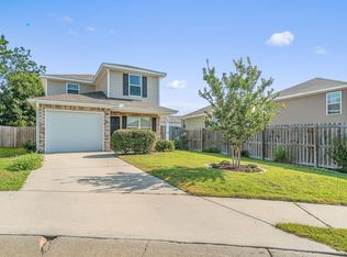 102 Lear Ct, Crestview, FL 32539