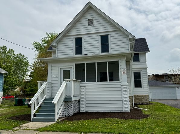 310 Pine St, Joliet, IL 60435