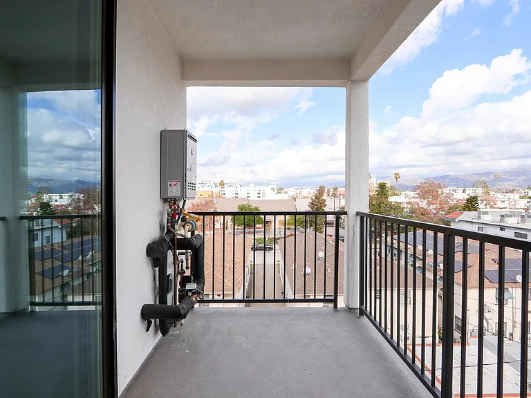 11155 Huston St — Photo 33