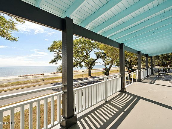 3rd image of 839 E Beach Blvd