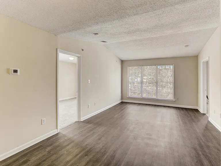 Forest Glen Apartments — Photo 25