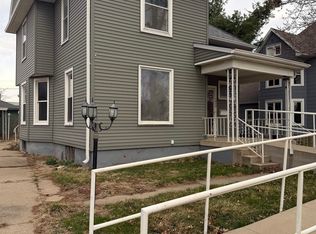 1804 8th Ave, Belle Plaine, IA