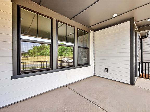 79 Seven Oaks Landing