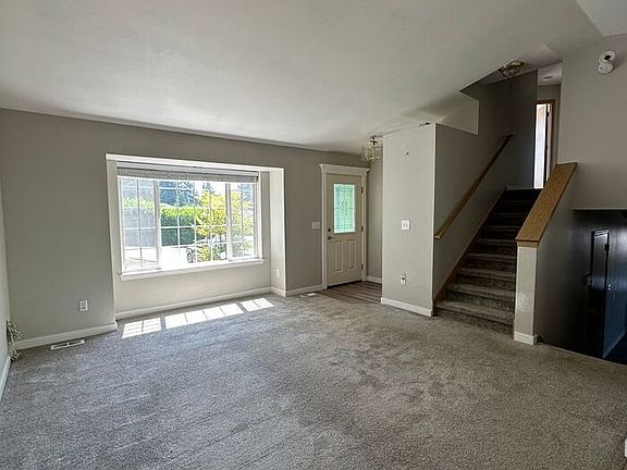 2nd image of 5108 Rainier Dr E