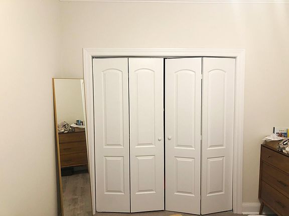 2nd image of 2129-27 Dayton Street Gdn