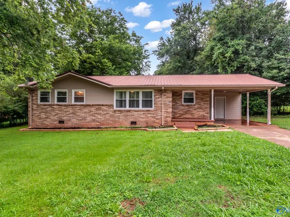 3121 Greenhill Dr NW, Huntsville, AL 35810