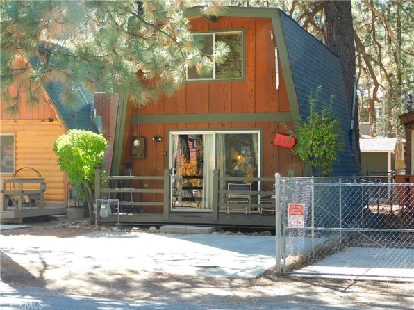 318 W Sherwood Blvd, Big Bear City, CA 92314