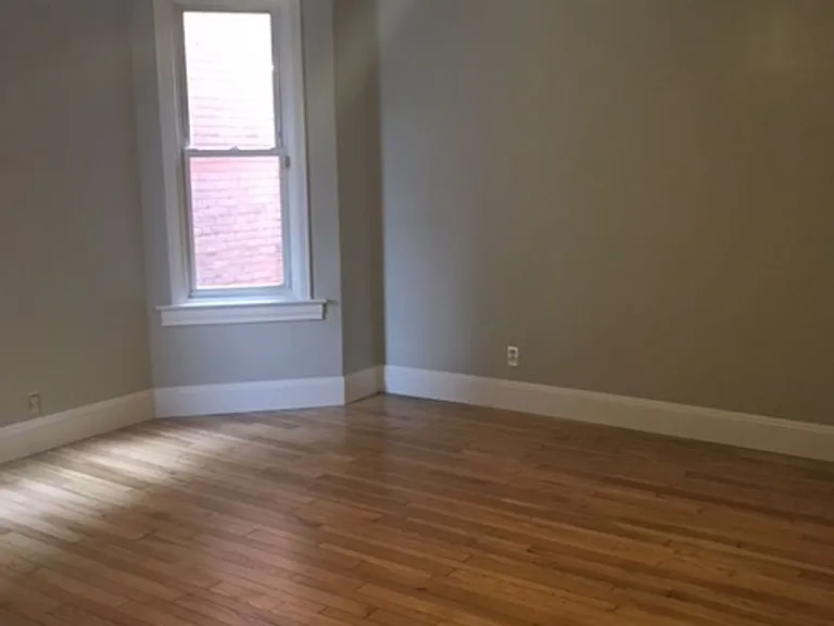 6047 Stanton Ave — Photo 6
