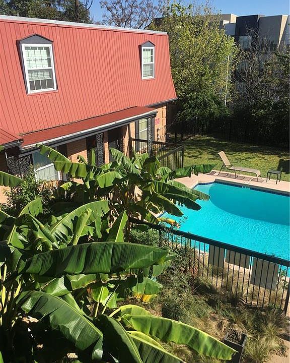 1st image of 900 S Lamar Blvd APT 303