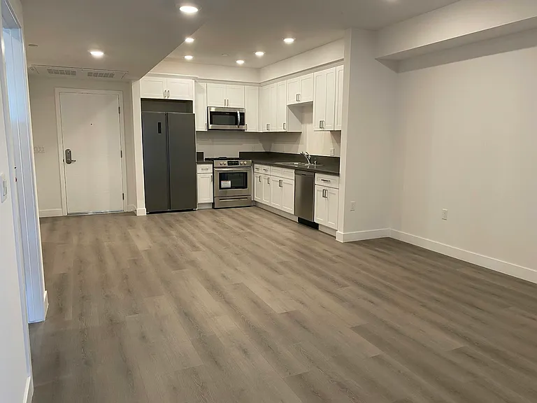 16030 Sherman Way #A-1BDA — Photo 5