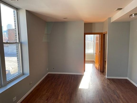 3rd image of 348 W Wendell St APT 3