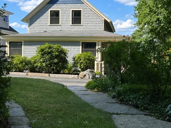 13 Pine Blf, Lakeville, MA 02347