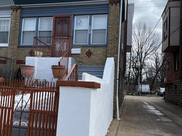 5201 Pennway St, Philadelphia, PA 19124