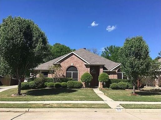1st image of 807 Chapel Dr