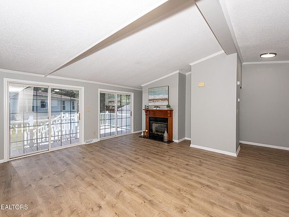 4th image of 1210 Santa Anita Way