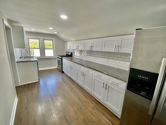 4th image of 460 Orchard Ave #2
