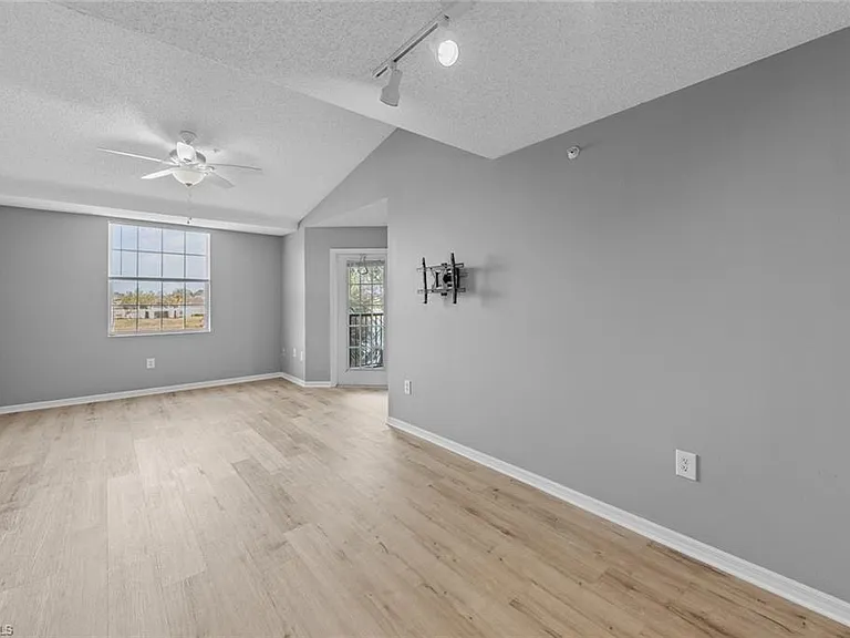 8736 River Homes Ln #7304 — Photo 18