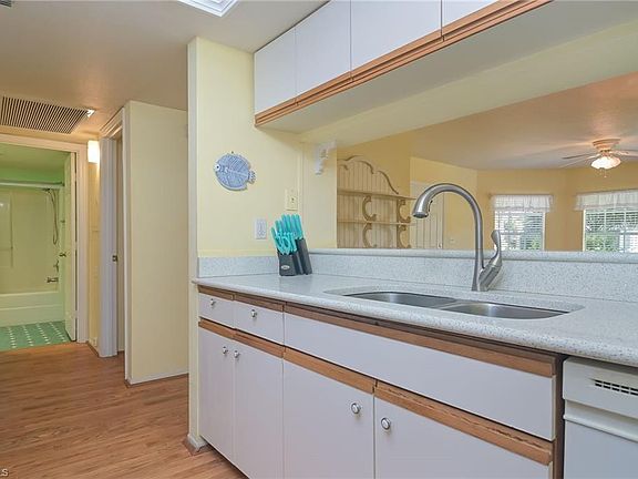 4th image of 4140 Gunnison CT #614