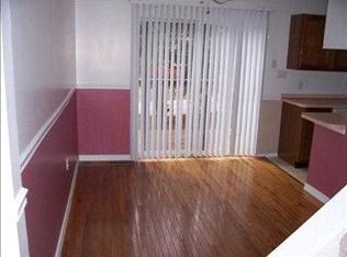 30 Mall Rd, Etters, PA 17319