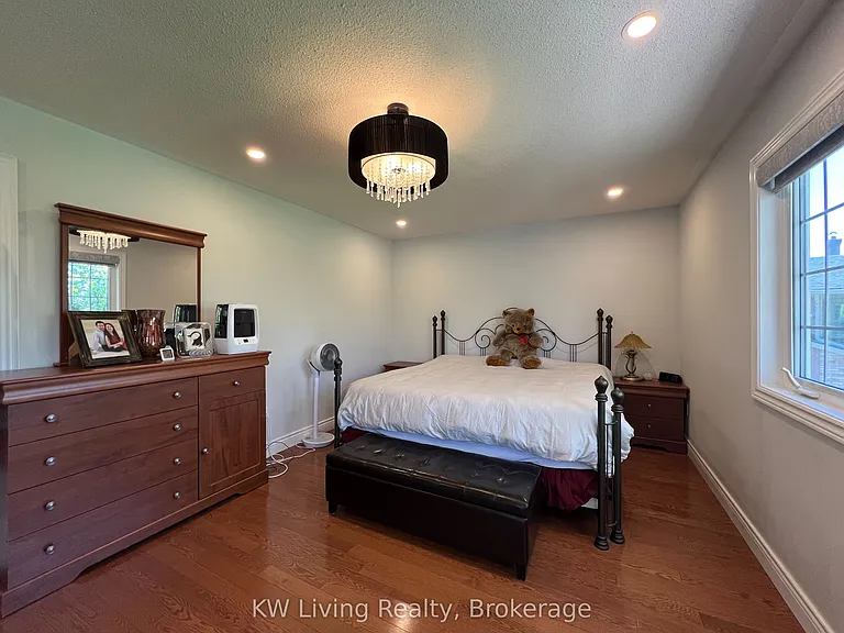 2055 Hadfield Ct — Photo 21