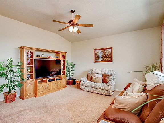 4th image of 6167 San Mateo Dr