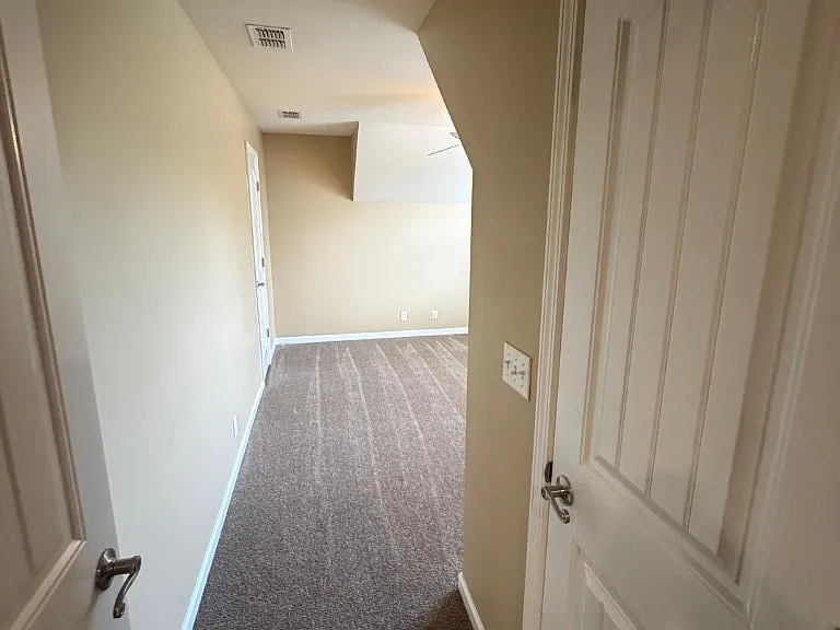 4406 Maximillion Cir — Photo 38
