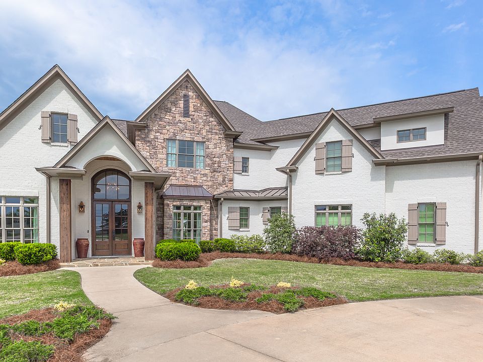 1st image of 343 Lake Village Dr