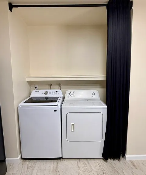 1120 S Hazelton Ln — Photo 4