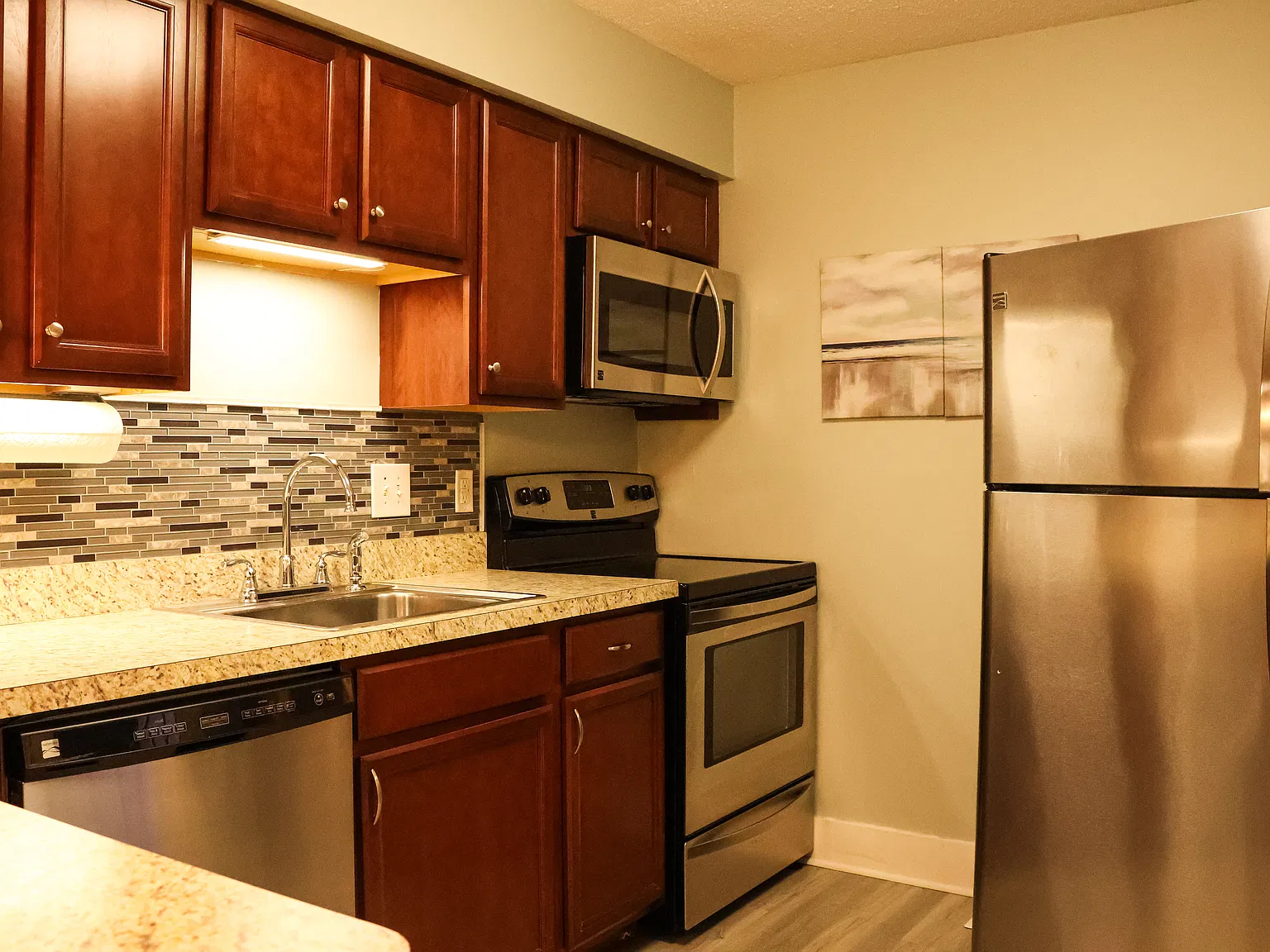 2 bed, 1146 sqft, $2,000 — Photo 2