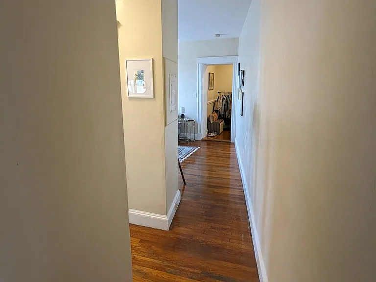 15 Linnaean St #18 — Photo 4