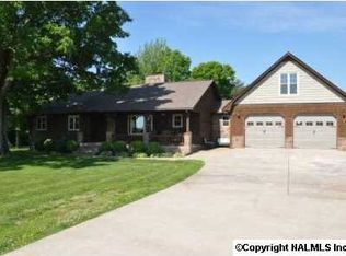 2241 Hickory Cir, Union Grove, AL 35175